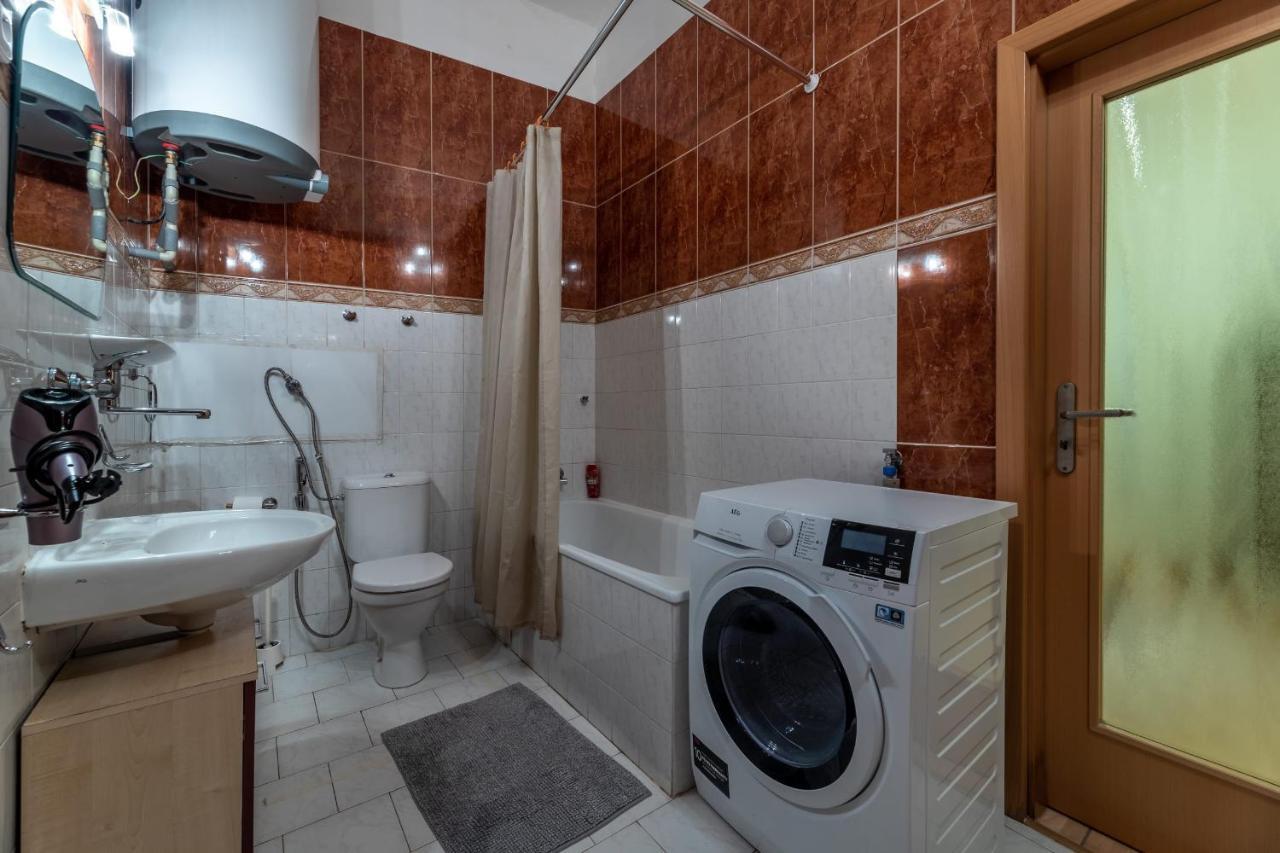 Spacious 3 Bedroom Apartment In The Heart Of Prague Exterior photo